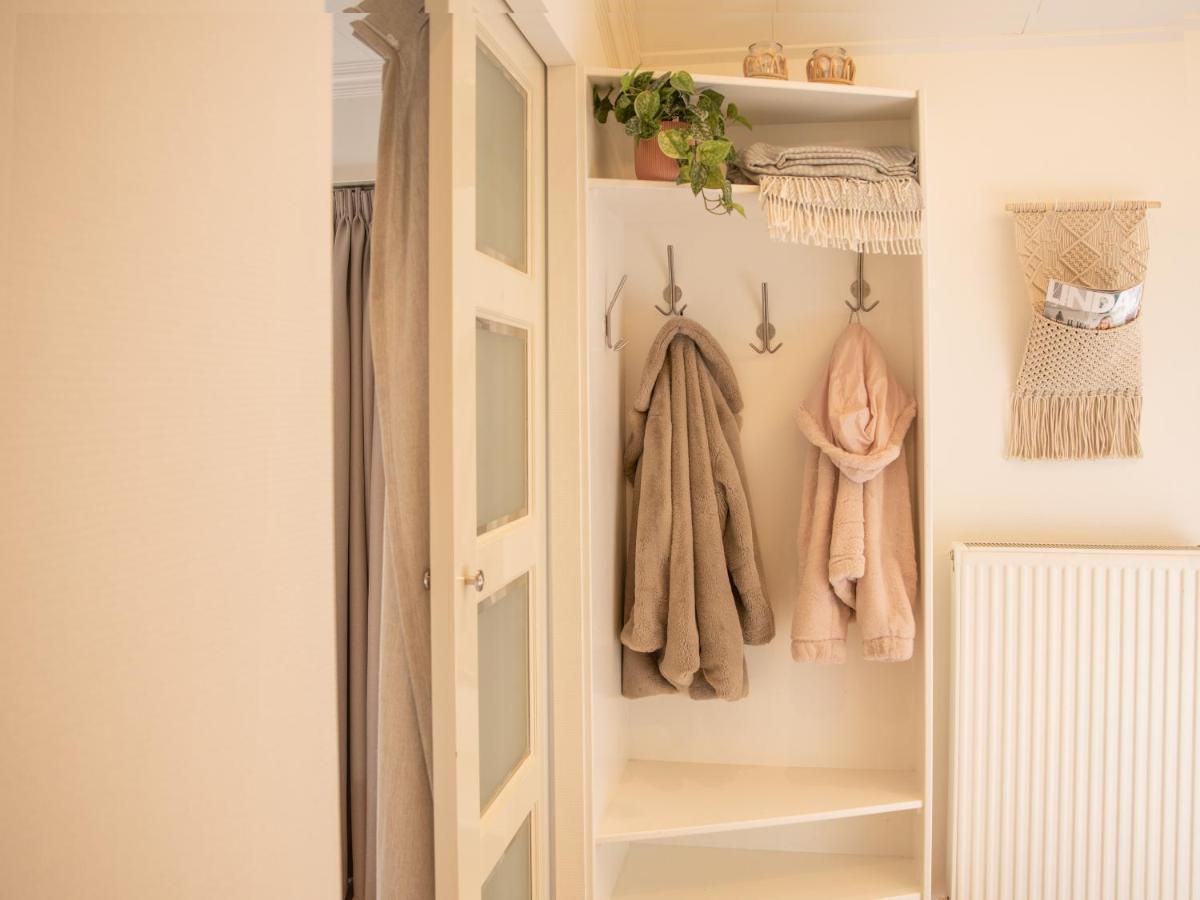 Stayatsas Tiny House Julia In De Bossen Op De Veluwe! Epe Eksteriør bilde